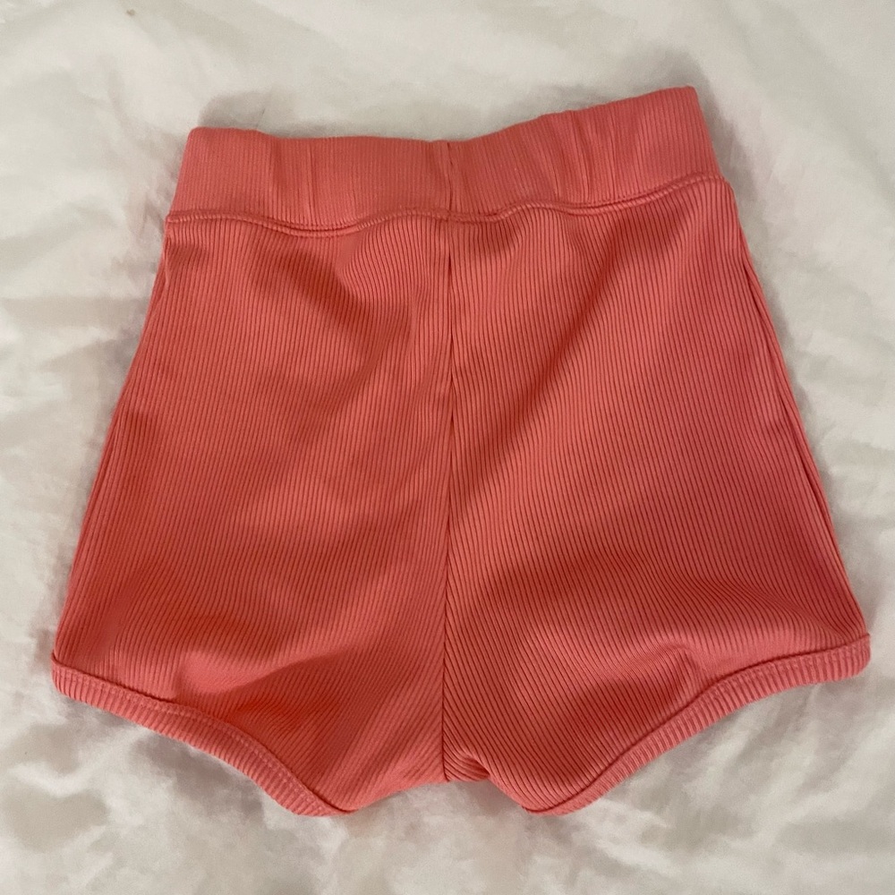 Pink Ribbed Women's Shorts - Picture 4 of 4